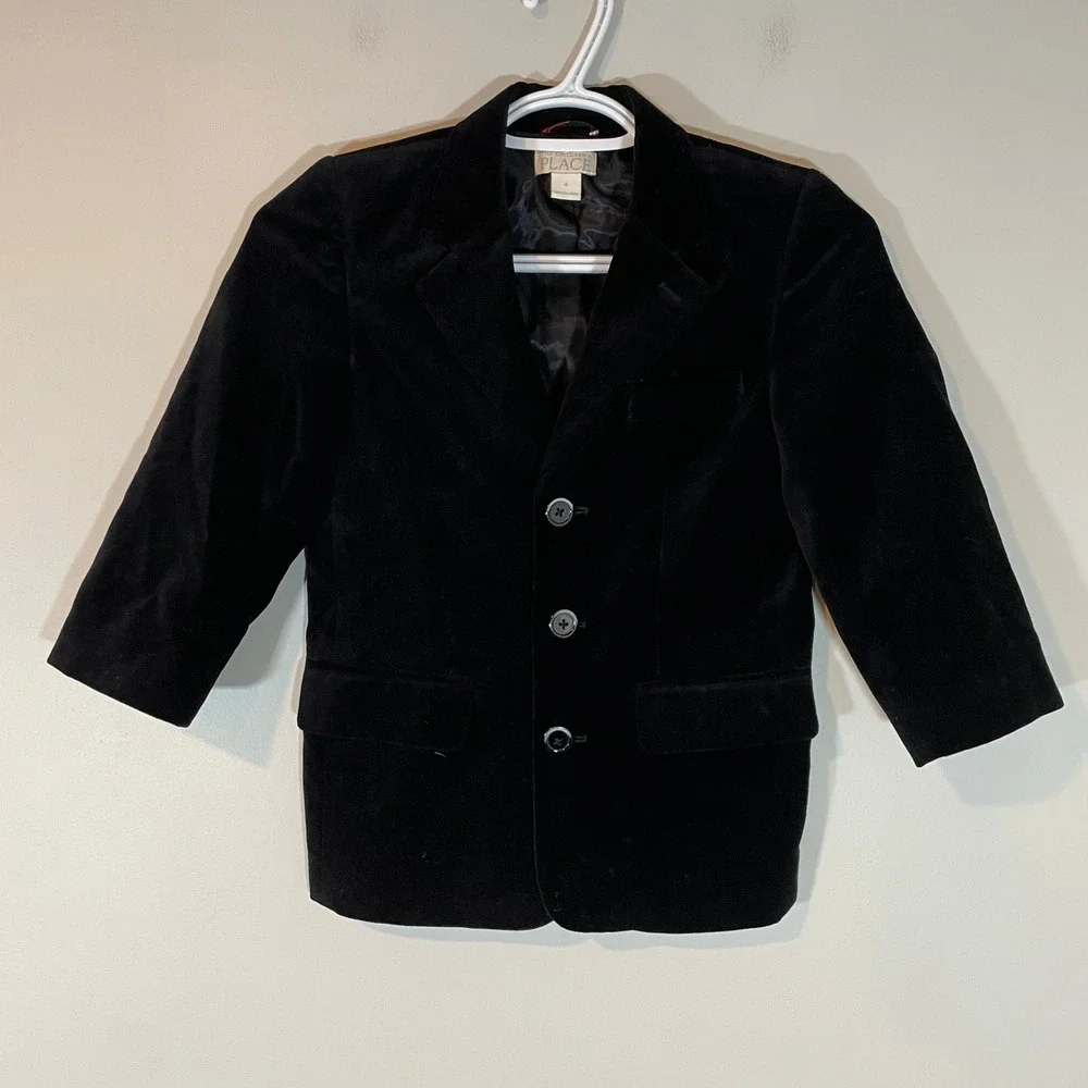 The Childrens Place Boys Black Velvet Blazer Suit Jacket Size 4 Classic Formal